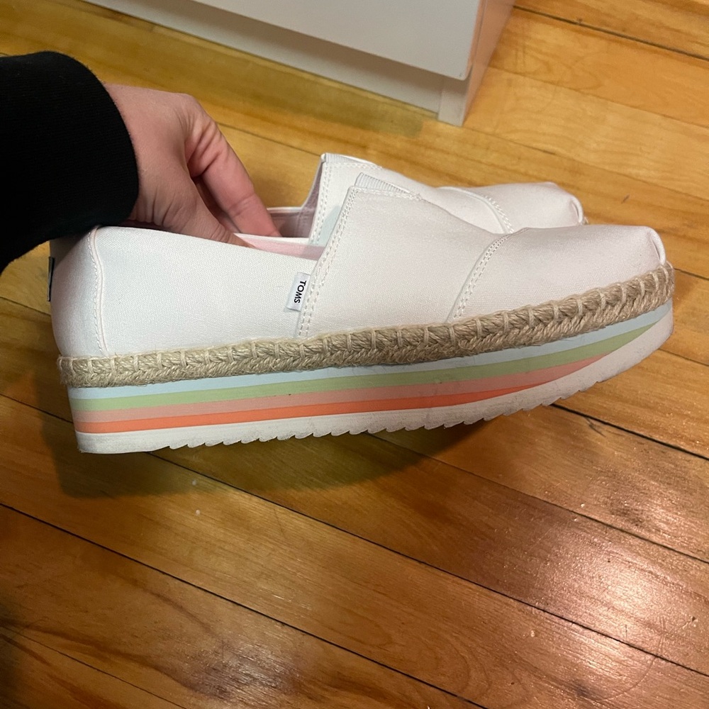 White rainbow platform Toms